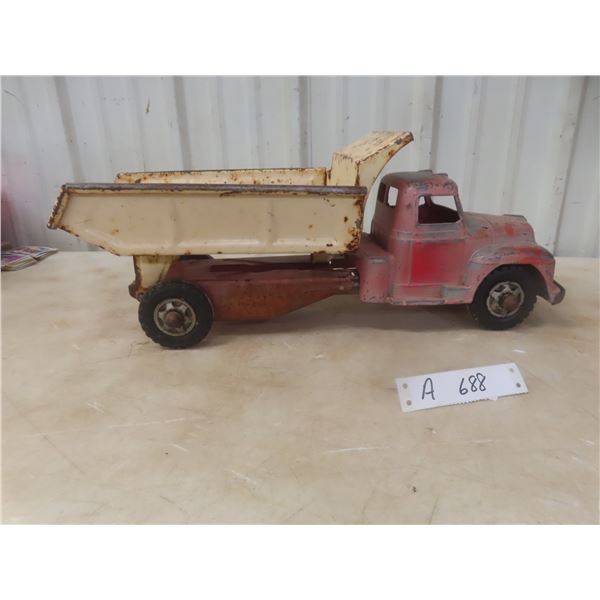 Vintage Mettoy Pressed Steel Dump Truck Made in Great Britain Measuring 8" x 20" x 7 1/2"