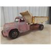Image 9 : Vintage Mettoy Pressed Steel Dump Truck Made in Great Britain Measuring 8" x 20" x 7 1/2"