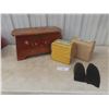 Image 1 : Wooden Step Stool With Storage  11" x 21" x 10"