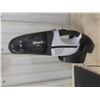 Image 9 : Shark 18V Cordless Handheld Vacuum With Charger and Brush, Tested and Working