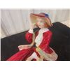 Image 8 : Royal Doulton Top O' The Hill Figurine Dated 1937 Measuring 7 1/2" Tall