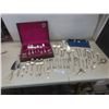Image 1 : Rogers Brothers XS Triple-Plated Silverware With Serving Utensils
