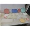 Image 12 : Assorted Tupperware Items And More 