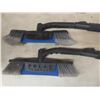 Image 2 : Four Extendable Snow Brushes