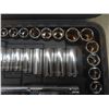 Image 4 : Mastercraft Socket Set With 1/2" and 3/8" Drive in SAE and Metric