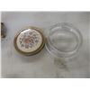 Image 10 : Vintage Brass Vanity Mirror, Hand Mirror And Trinket Cases