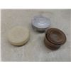 Image 13 : Vintage Pantry Tins: Honey, Corn Syrup, Yeast, Coffee And Three Apothecary Glass Bottles and More 