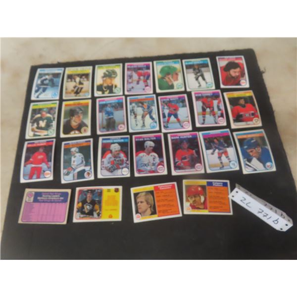 Twenty-Five 1982 O-Pee-Chee Hockey Cards