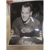 Image 7 : Vintage Black and White Hockey Photos: Gordie Howe, Johnny Mowers, Bobby Clarke 8''x10'' ,