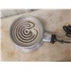 Image 8 : Vintage Electric Chafing Tray with Hot Plates and Aluminum Pie Plates