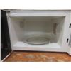 Image 5 : Danby 1,000-Watt Microwave Oven