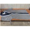 Image 4 : Toronto Maple Leafs Branded House Coat