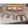 Image 1 : Horseshoe Game Set with Carrying Case