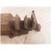 Image 3 : Vintage Blacksmith Anvil with 4-Inch Vise
