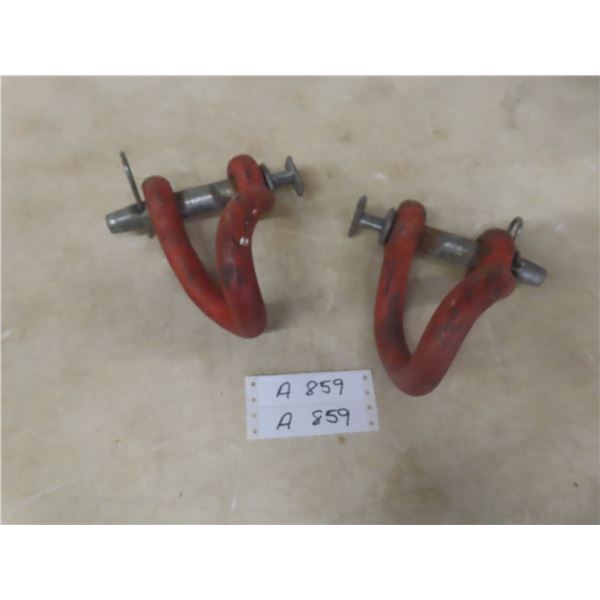 Two Twisted Clevis