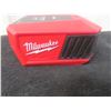 Image 3 : New Milwaukee 18V Battery Charger