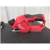 Image 4 : Milwaukee 12V Planer Battery and Charger