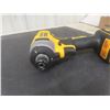 Image 6 : DeWalt 20V Cordless 1/4" Impact Driver, No Battery Included