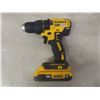 Image 10 : DeWalt 20V Cordless Tool Kit 1/4" Impact Driver, 1/2" Drill Driver, Reciprocating Saw, Two Batterie