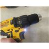 Image 12 : DeWalt 20V Cordless Tool Kit 1/4" Impact Driver, 1/2" Drill Driver, Reciprocating Saw, Two Batterie