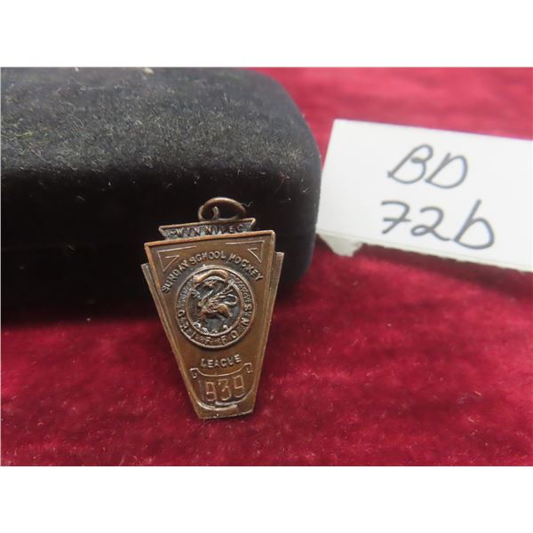 Vintage 1939 Winnipeg Sunday School Hockey League Pendant, Griffons, B. Lewis