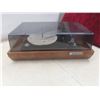 Image 7 : Vintage 1970s Panasonic RD-7673 Mini Automatic Record Player Wood Base, Records, Needle,