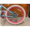 Image 2 : Razzle Movelo Girls Bicycle Parcel Carrier, 17"