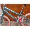 Image 4 : Razzle Movelo Girls Bicycle Parcel Carrier, 17"