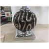 Image 2 : Two Table Lamps With Shades,