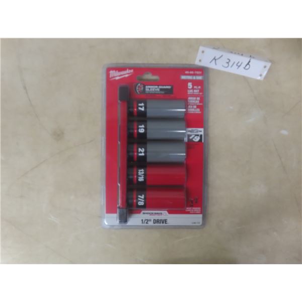 Milwaukee Five-Piece 1/2" Drive Lug Nut Impact Socket Set, Metric and Standard