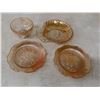 Image 5 : Carnival and Depression Glass Including Creamer, Sugar Bowls, and Serving Plates