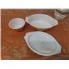 Image 7 : Eight Pieces of Pyrex Including Mixing Bowls and Casserole Dishes