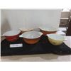 Image 1 : Five Pieces of Pyrex Including Three Mixing Bowls and Two Casserole Dishes