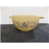 Image 7 : Five Pieces of Pyrex Including Three Mixing Bowls and Two Casserole Dishes
