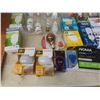 Image 4 : Assorted Light Bulbs: LED, Halogen, Coloured Incandescent, Outdoor, and More