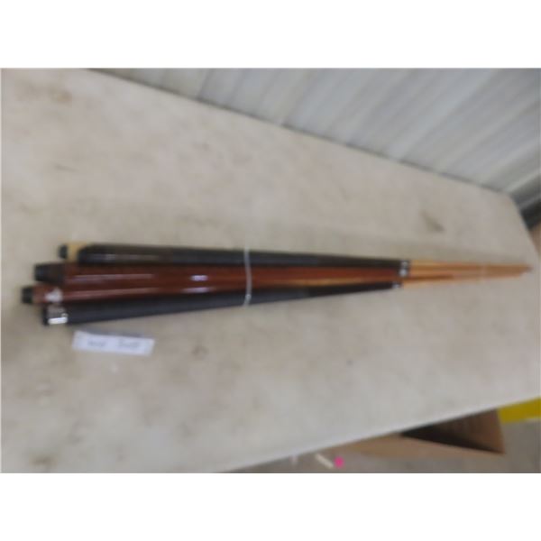 Six Pool Cues