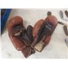 Image 3 : Set of Antique Wood Shaft Golf Clubs With Bag and Boxing Gloves