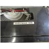 Image 6 : Vintage Underwood Model 2320 Typewriter With Case