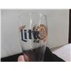 Image 5 : Twelve Collectible Beer Glasses Plus Two Miller Lite Men's Shirts XL