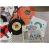 Image 13 : Vintage Sears Sing-A-Long Record Player Plus Fifty 45 RPM Records