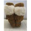 Image 4 : Vintage Cree / Metis Beaded Real Fur Buckskin Moccasins