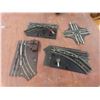 Image 13 : Vintage Lionel O-Gauge Model Train Set and Accessories