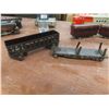 Image 4 : Vintage Lionel O-Gauge Model Train Set and Accessories