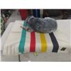 Image 6 : Eaton’s Canada Trapper Point Wool Blanket, Made in England