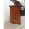 Image 3 : Two-Drawer Nightstand