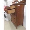 Image 13 : Vintage Oak Five-Drawer Chest on Casters