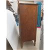 Image 3 : Vintage Oak Five-Drawer Chest on Casters