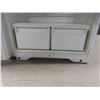 Image 24 : White Westinghouse Two-Door Refrigerator 