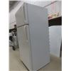 Image 2 : White Westinghouse Two-Door Refrigerator 