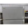 Image 5 : White Westinghouse Two-Door Refrigerator 